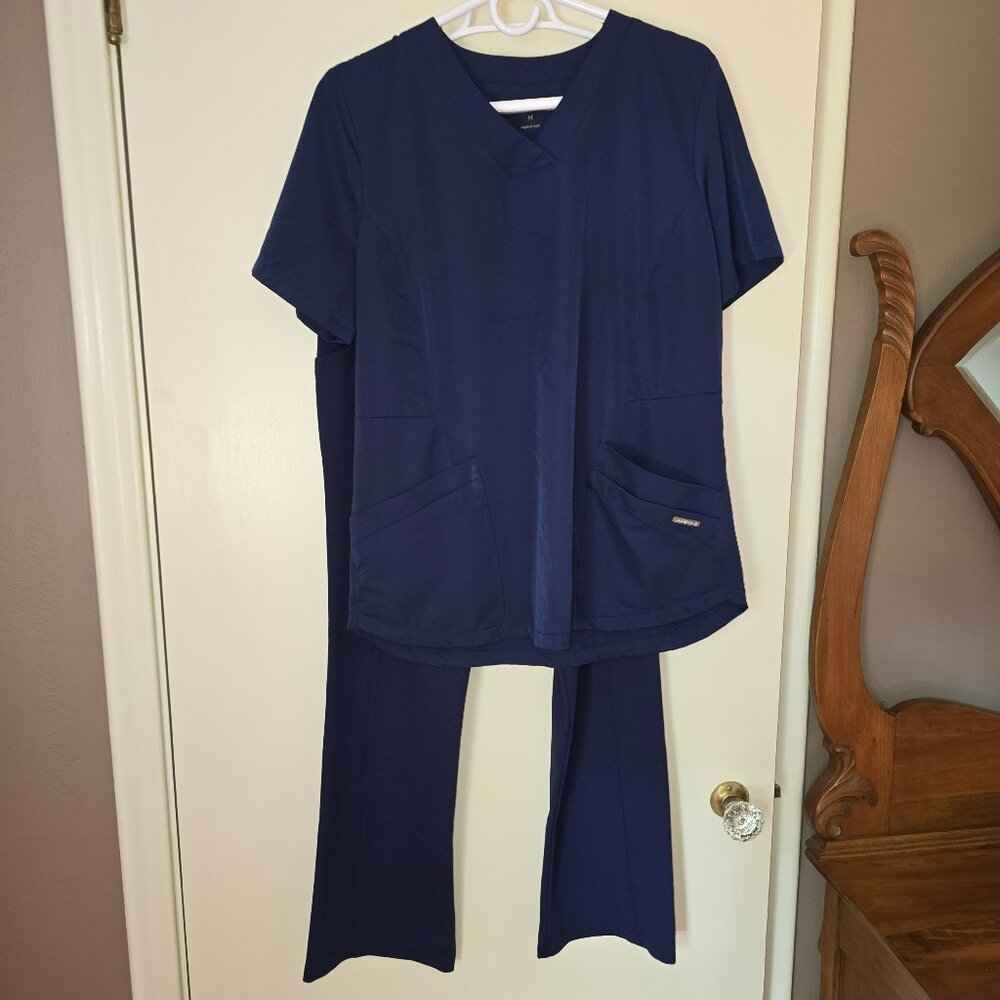 Navy Blue Lauderdale scrubs/uniform size medium Slimming